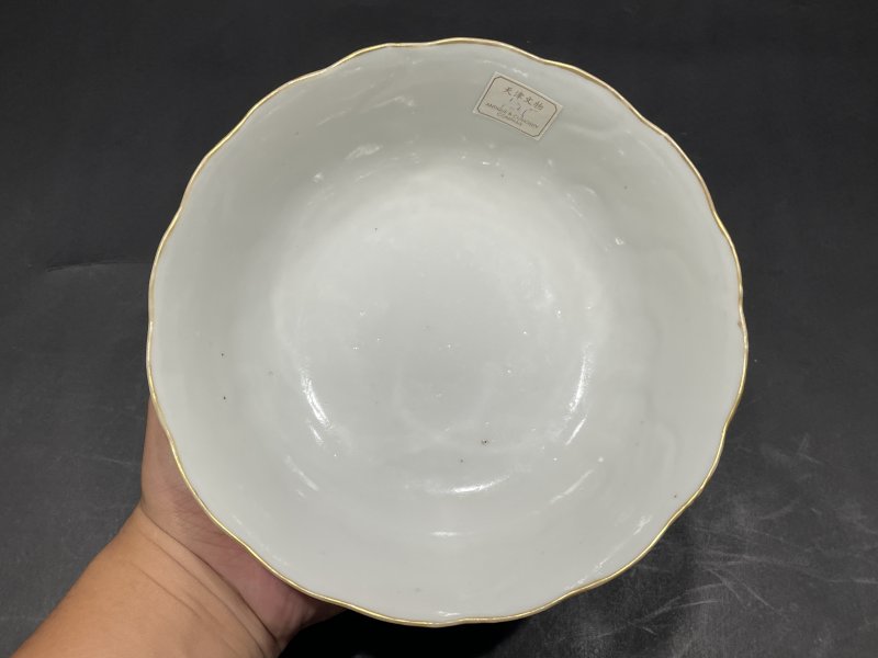 清道光 粉彩无双谱诗文葵口碗 - 图10