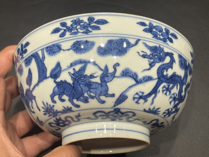 明万历 青花山海异兽图墩式碗 - 图4