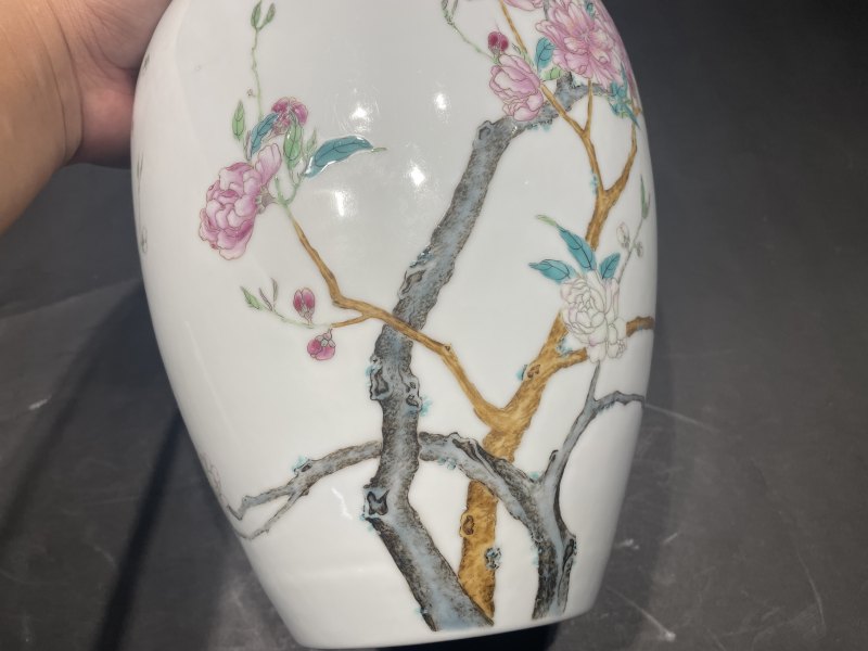 清雍正 御制粉彩碧桃花观音尊 - 图9