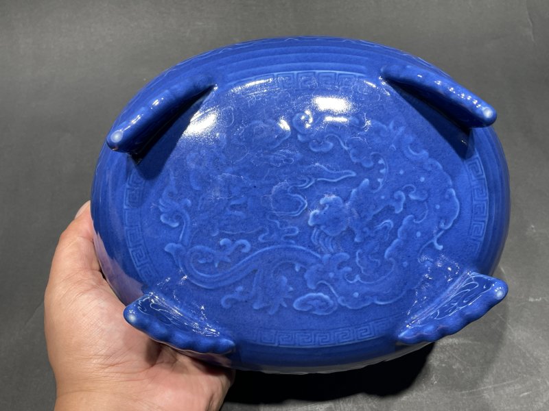 清光绪 霁蓝釉模印夔龙纹簋 - 图6