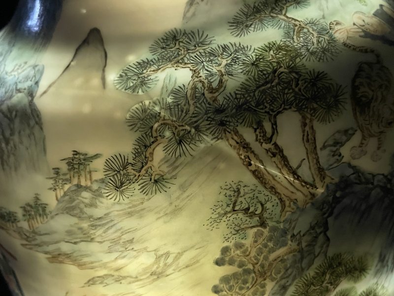 清乾隆 粉彩十八罗汉图灯笼瓶 - 图19