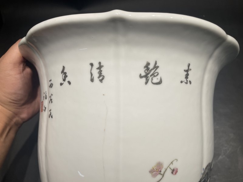 民国 粉彩折枝梅花花口花盆一对 - 图8