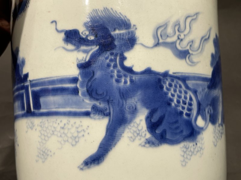 明崇祯 青花瑞兽纹大笔筒 - 图7