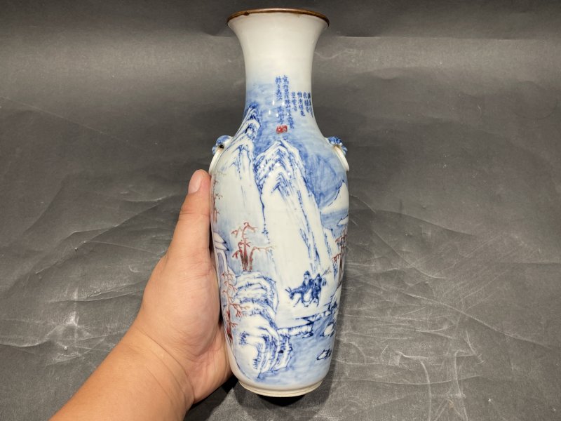 清晚期 青花釉里红踏雪寻梅双耳瓶 - 图2