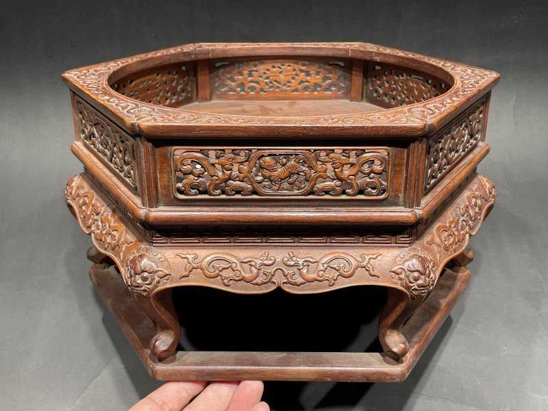 清早期 黄花梨透雕龙纹缸座 - 图2