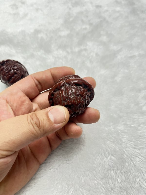 狮子头核桃手捻一对 - 图6