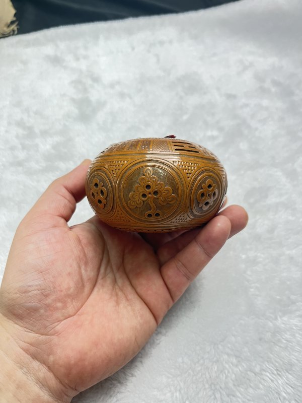 匏制花卉圆形虫具 - 图2