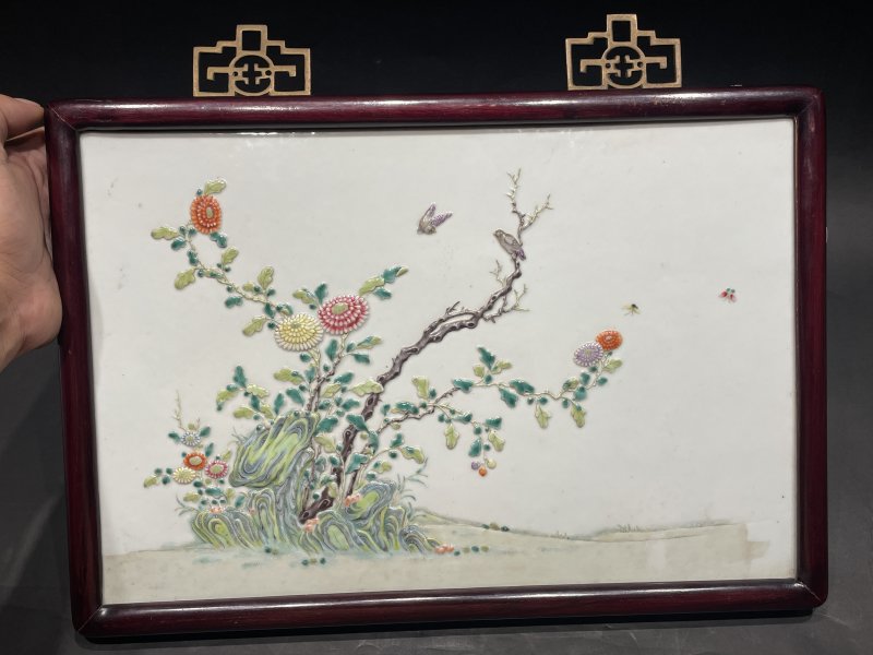 清同治 粉彩浮雕官上加官秋菊图瓷板一对 - 图6