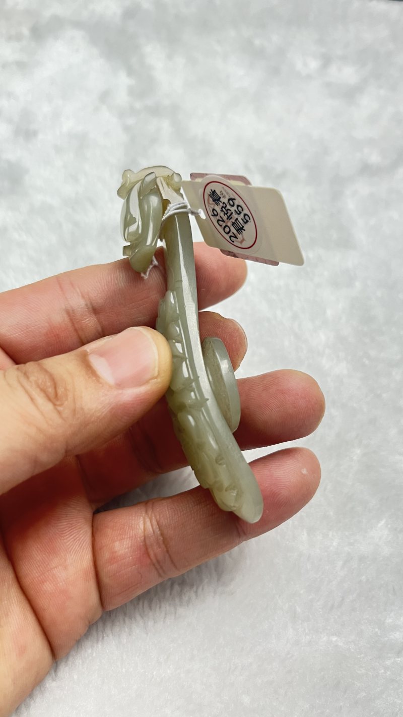 和田玉花卉纹龙首带钩 - 图6