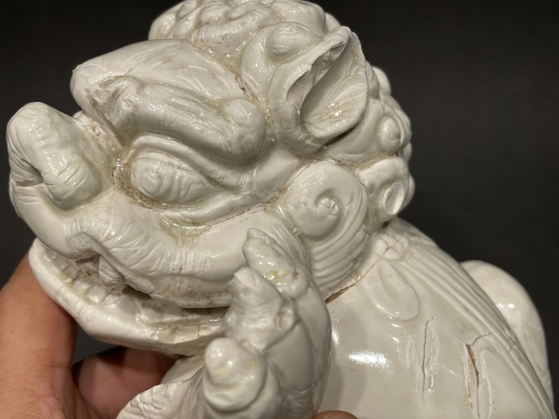 明 邢窑白釉狮子瓷塑 - 图13