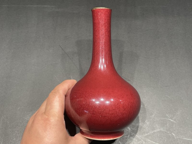 清雍正 红釉荸荠瓶 - 图3