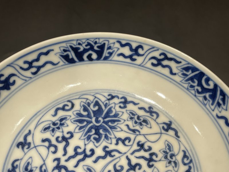 清光绪 青花缠枝莲纹盘一对 - 图5