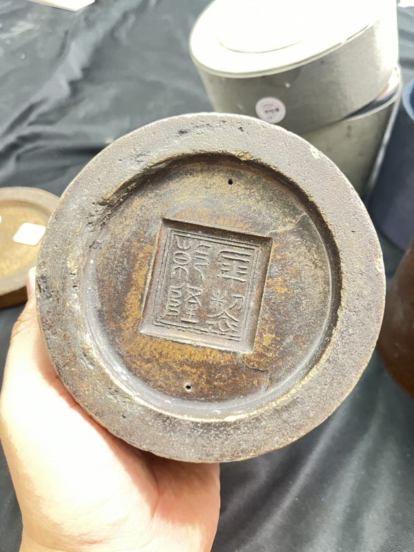 “虎啸龙吟” 澄泥蛐蛐罐一对（附囊套） - 图6