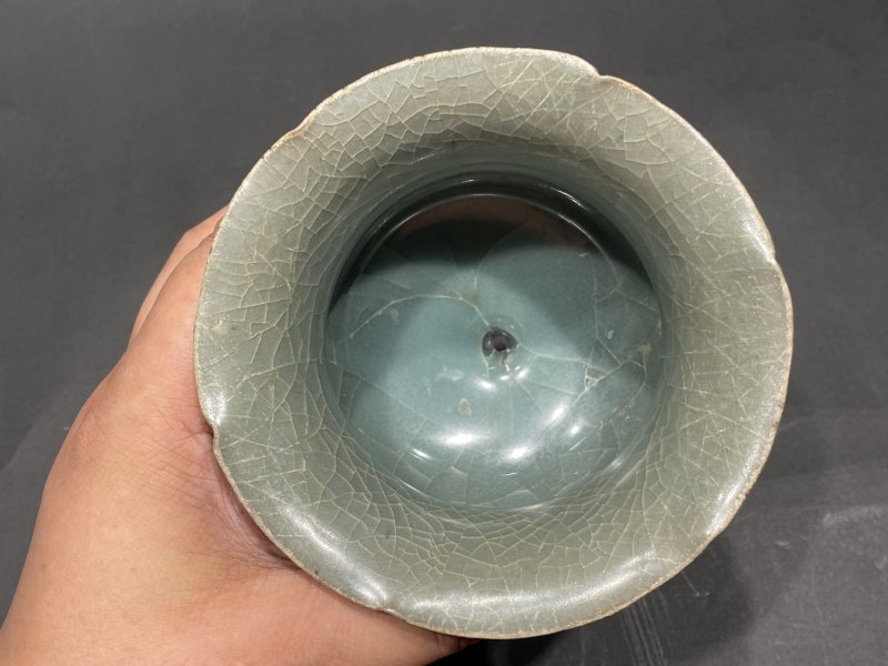 明 龙泉官窑花口花盆 - 图6