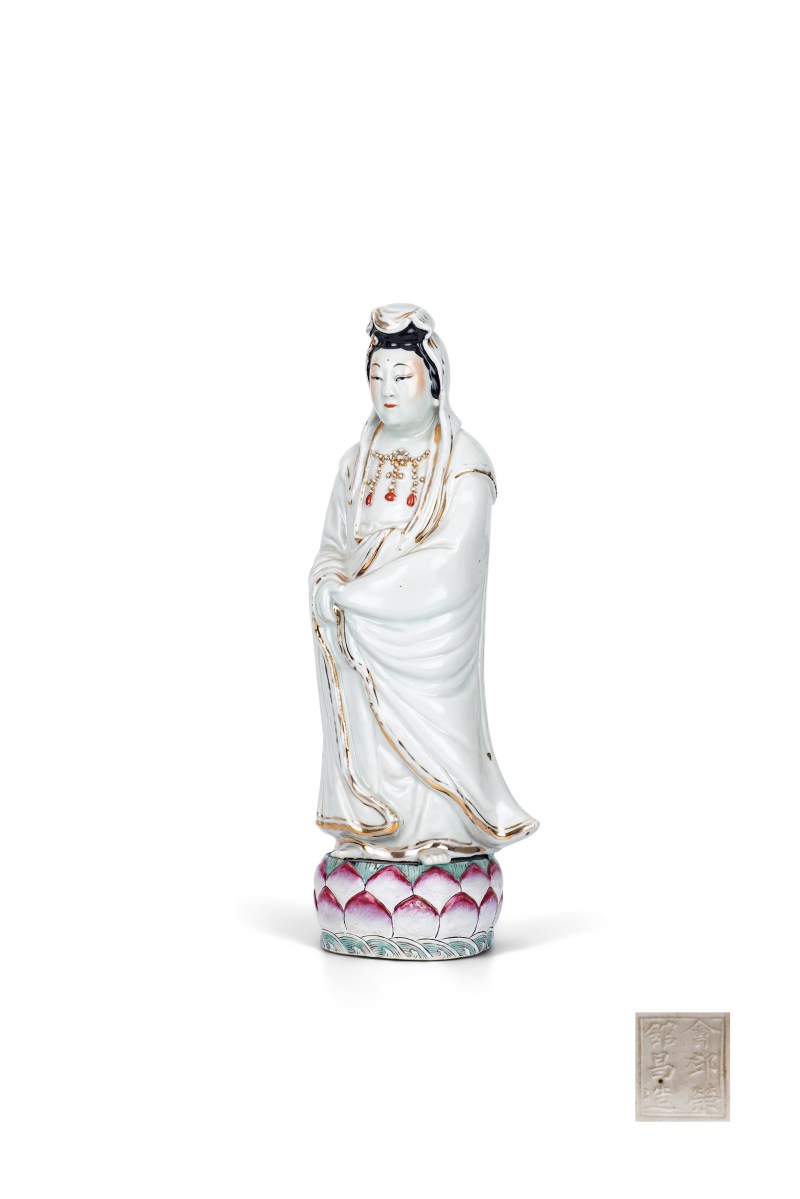 “邓荣昌”白釉加彩观音
