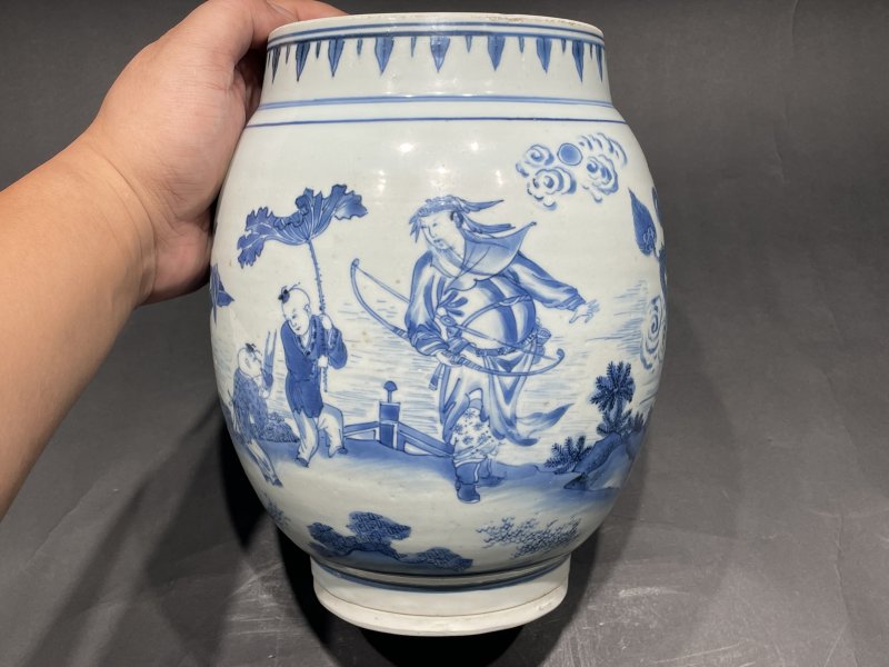 明崇祯 青花张仙送子图莲子罐 - 图2
