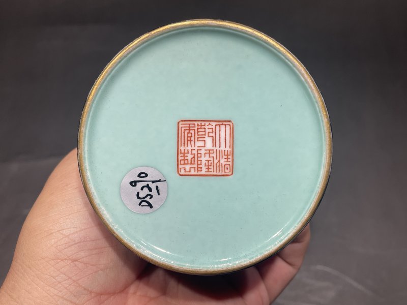民国 墨地珐琅彩百花花觚一对 - 图11