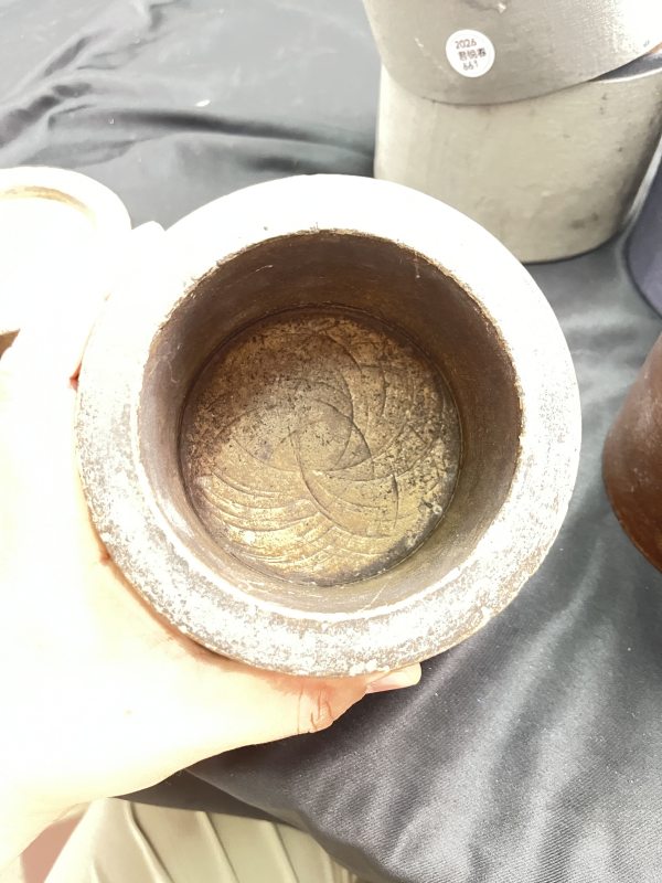 “虎啸龙吟” 澄泥蛐蛐罐一对（附囊套） - 图7