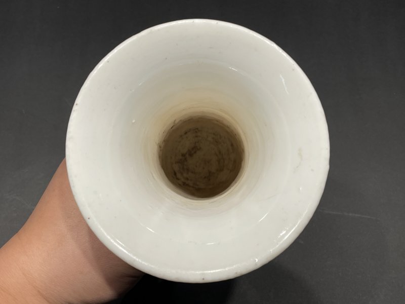 十六世纪 德化窑五彩花觚 - 图6