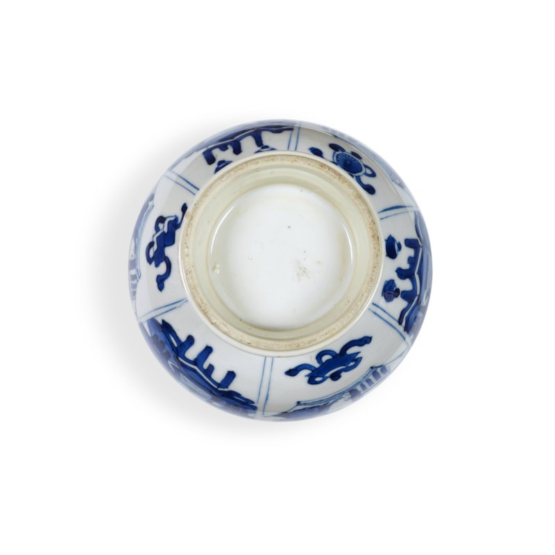 清康熙 青花仕女圖長頸瓶 - 图5