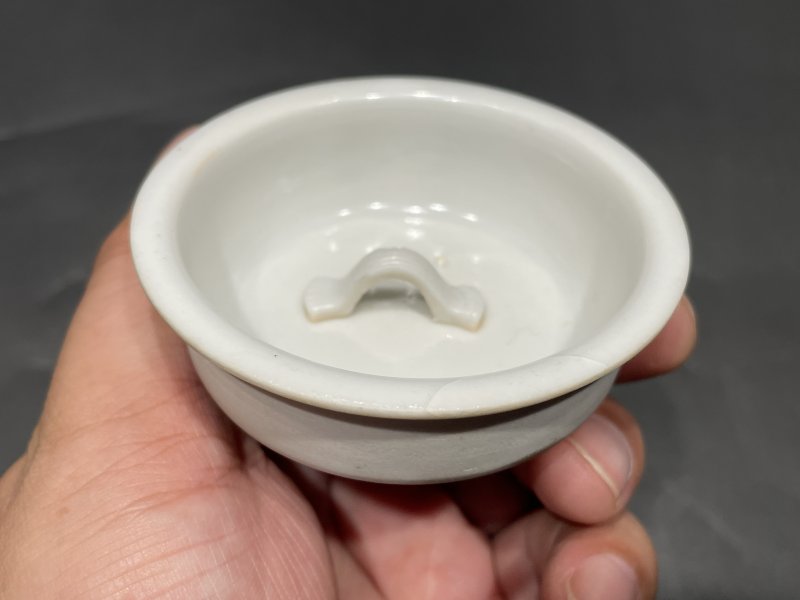 清康熙 青釉贴如意头纹茶叶罐 - 图9