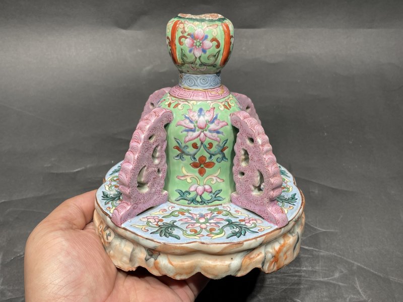 清乾隆 洋彩西番莲纹器座 - 图2