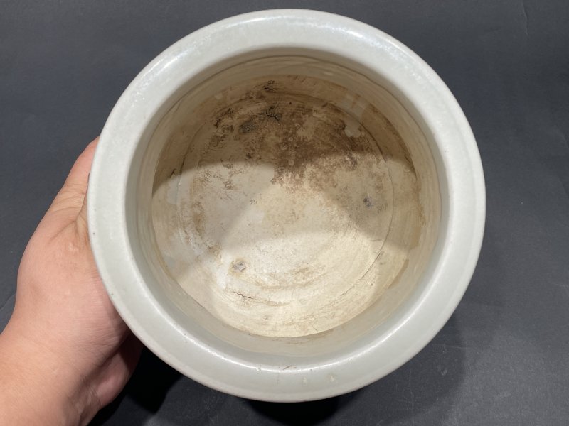 明 耀州窑月白釉狮腿三足炉 - 图6