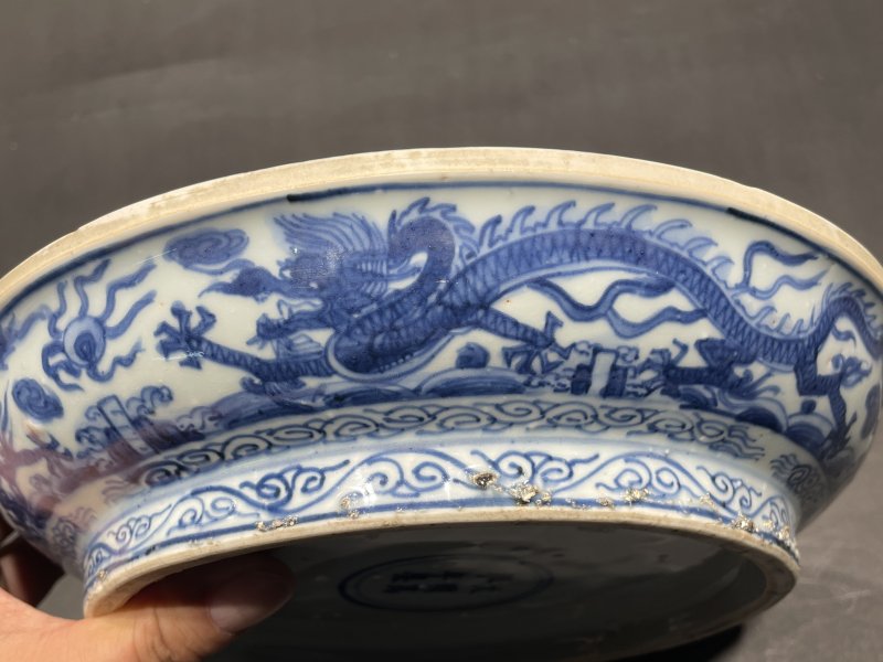 明万历 青花瑞兽纹格盘 - 图11