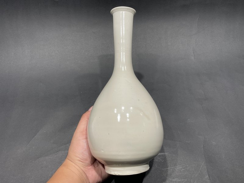 明 定窑长颈瓶 - 图5