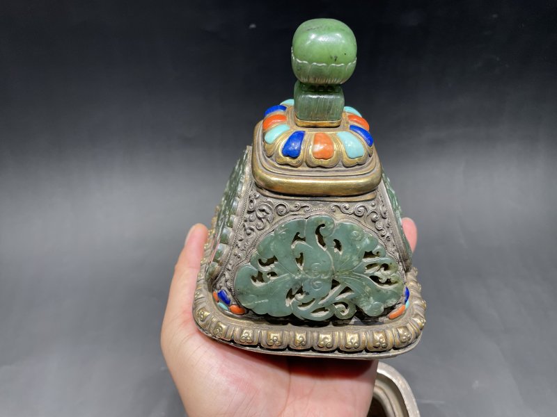 清道光 银鎏金嵌百宝熏炉 - 图4