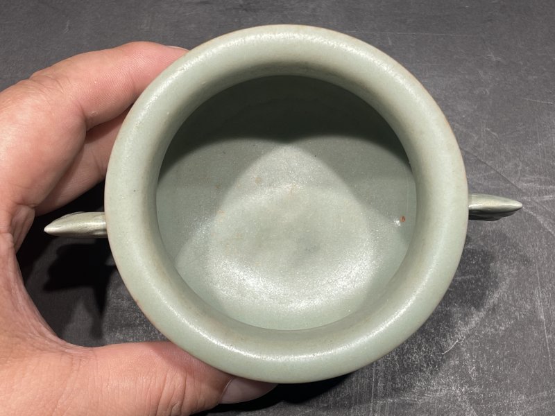 明 龙泉双兽耳炉 - 图6