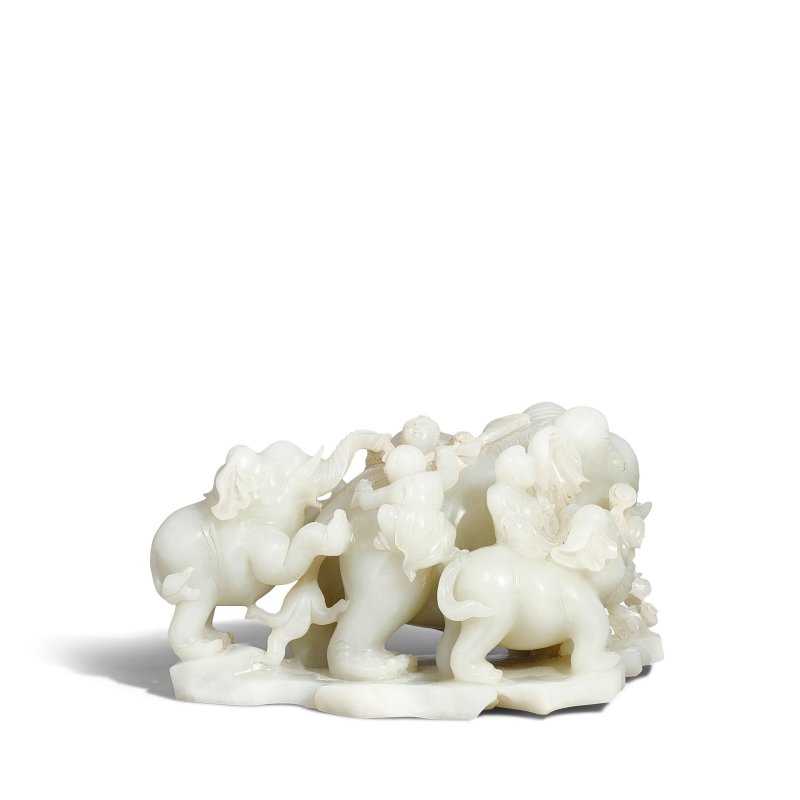 清 白玉雕童子洗象擺件 | A WHITE JADE CARVED 'ELEPHANT AND BOYS' GROUP - 图2