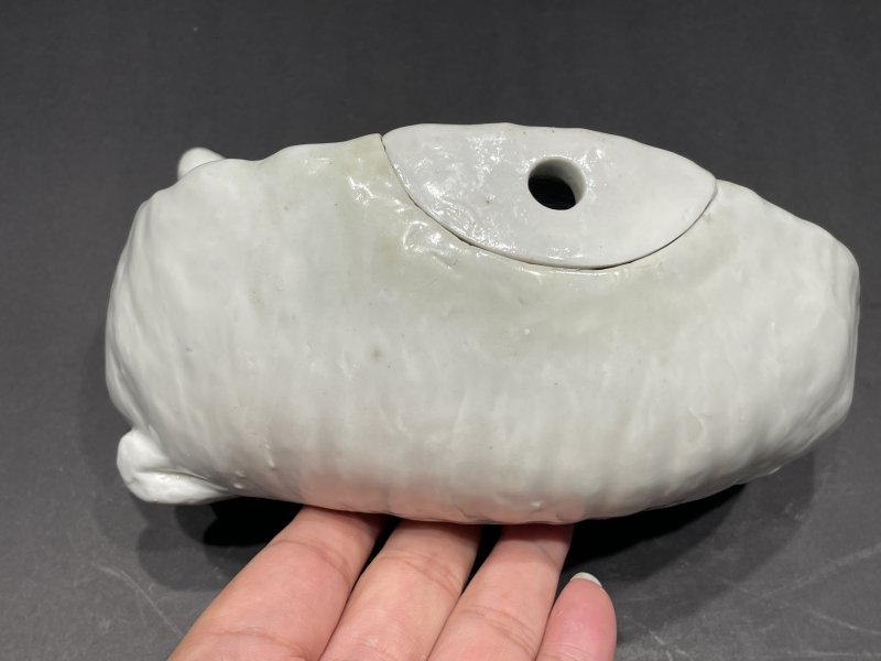 明十五十六世纪 甜白釉卧牛香熏（带座） - 图5