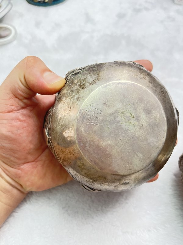 银胎花卉佛纹净水碗一对 - 图8