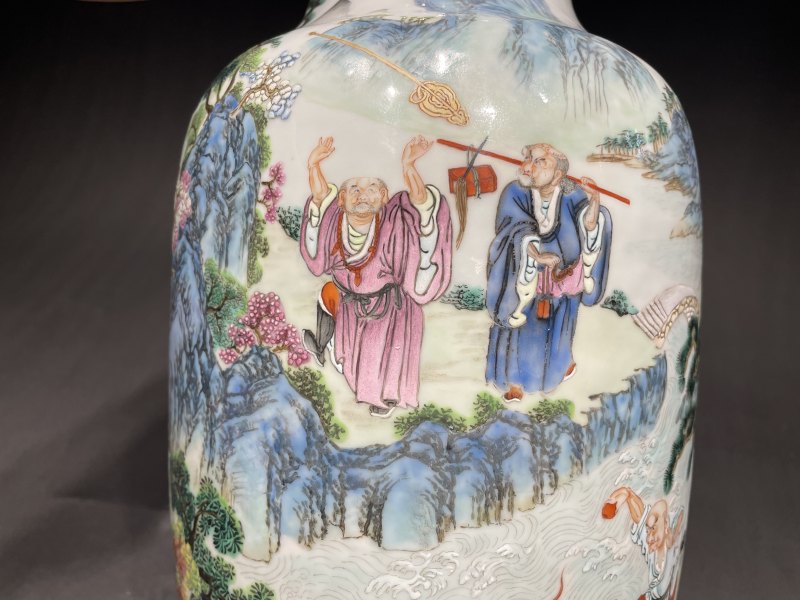 清乾隆 粉彩十八罗汉图灯笼瓶 - 图7