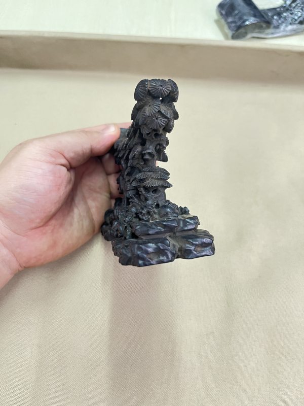 紫檀松鹤延年纹器座 - 图3