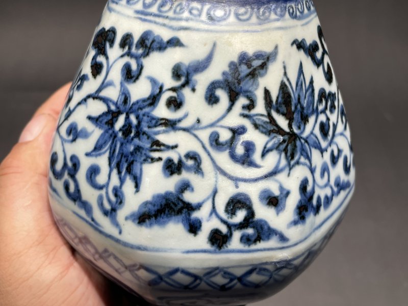 元 青花缠枝莲八方玉壶春瓶 - 图8
