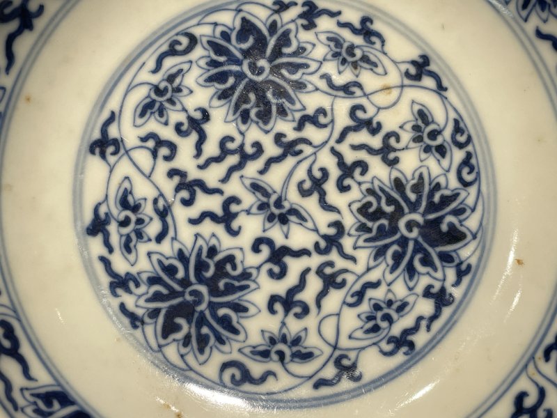 清光绪 青花缠枝莲纹盘一对 - 图11