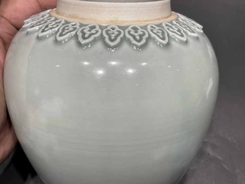 清康熙 青釉贴如意头纹茶叶罐 - 图13