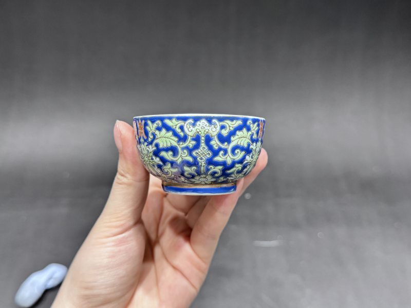 清道光 料彩宝相花福寿纹茶杯一对 - 图12