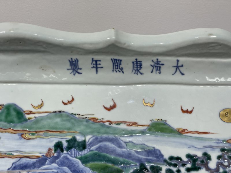 清康熙 斗彩山水人物六角棱口大花盆 - 图3