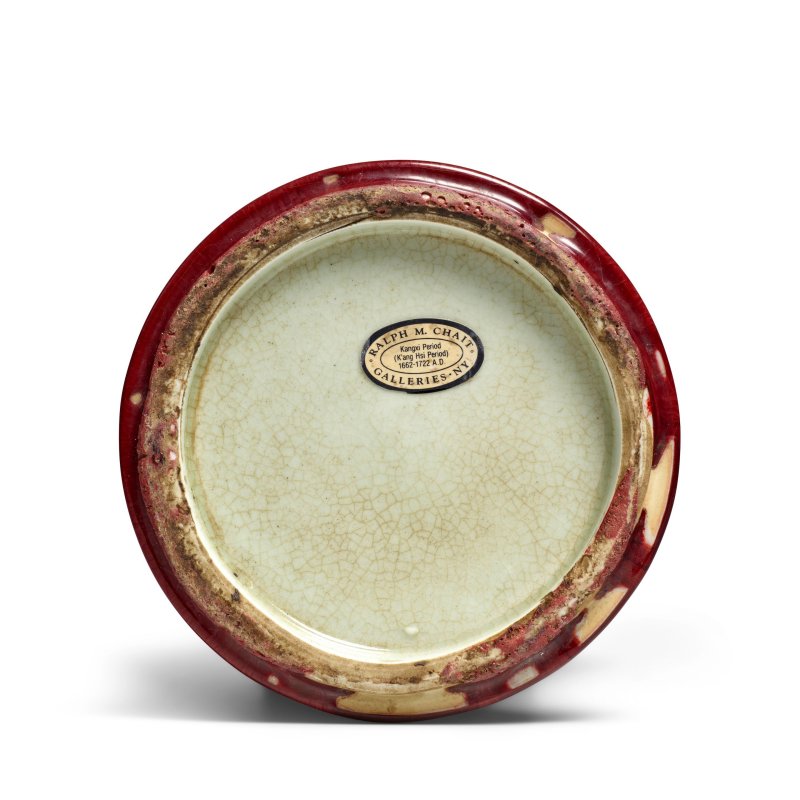 十八/十九世紀 紅釉觀音尊 | A RED-GLAZED VASE - 图5