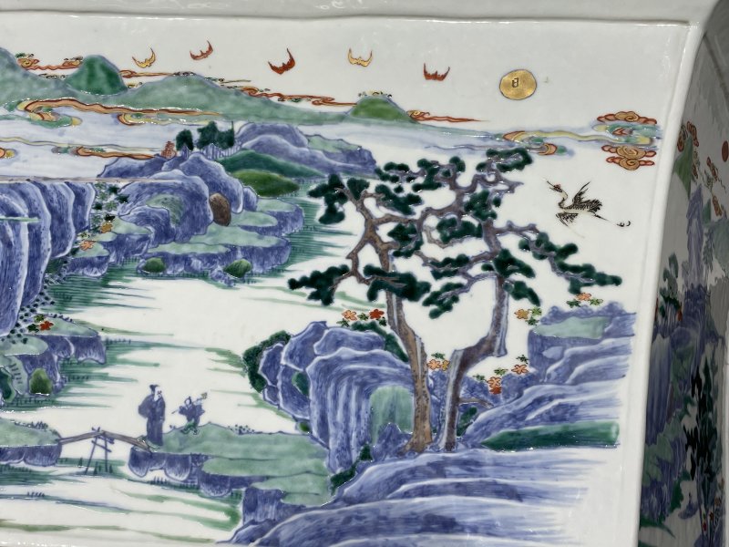 清康熙 斗彩山水人物六角棱口大花盆 - 图4
