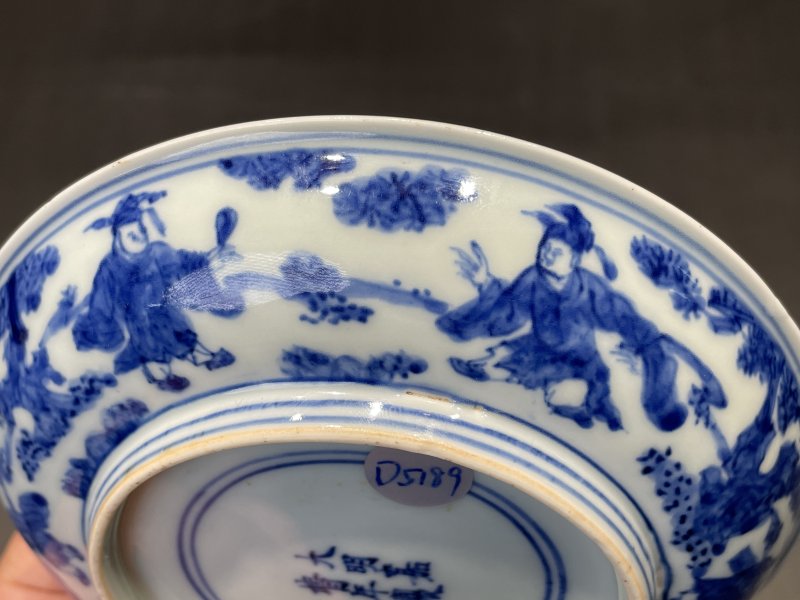 明嘉靖 青花外青花高仕内穿花凤纹盘 - 图10