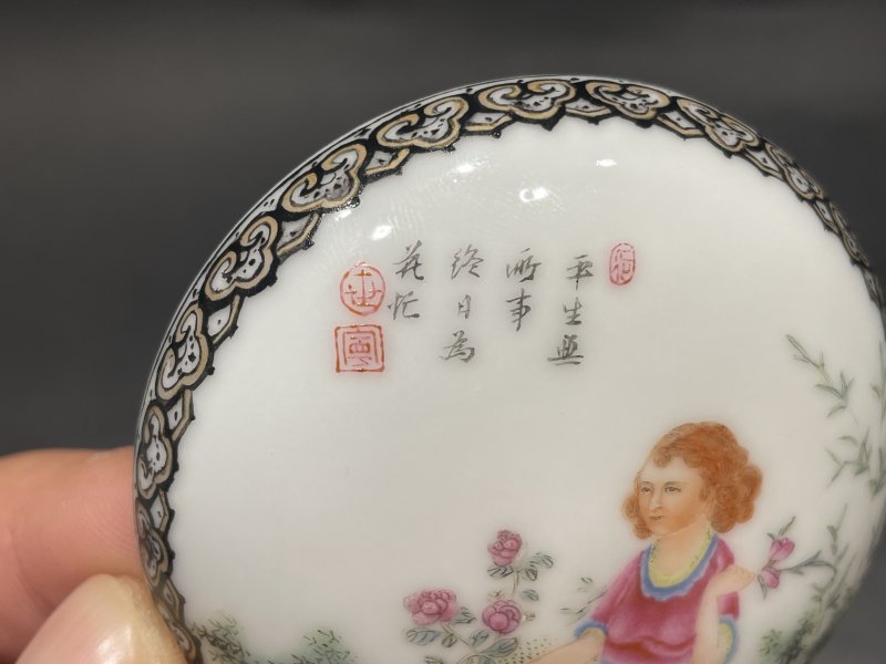 民国 珐琅彩西洋人物诗文印泥盒 - 图4