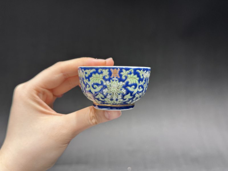 清道光 料彩宝相花福寿纹茶杯一对 - 图3