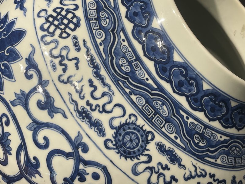 清光绪 青花缠枝莲纹大罐（带盖） - 图14