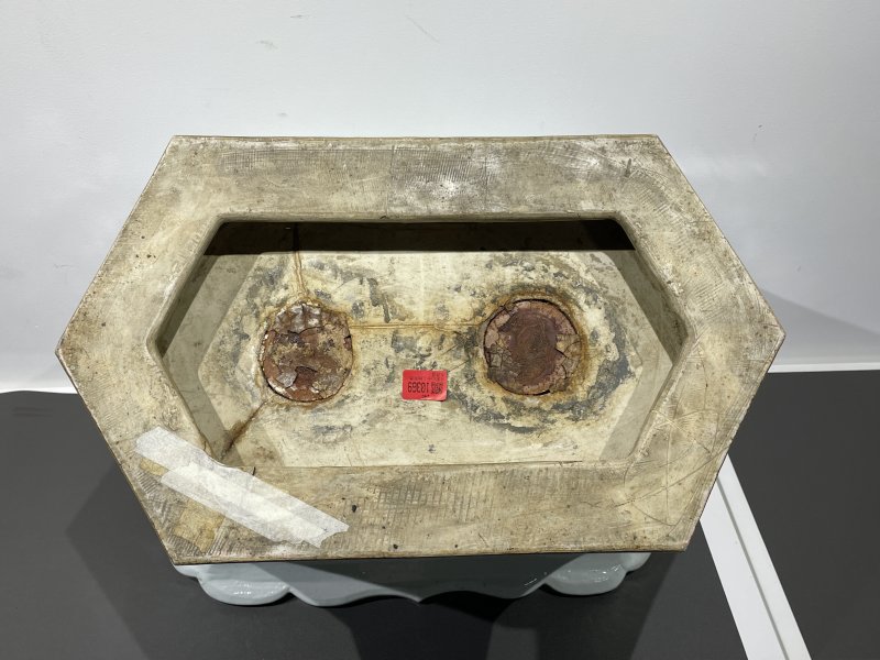 清康熙 斗彩山水人物六角棱口大花盆 - 图15