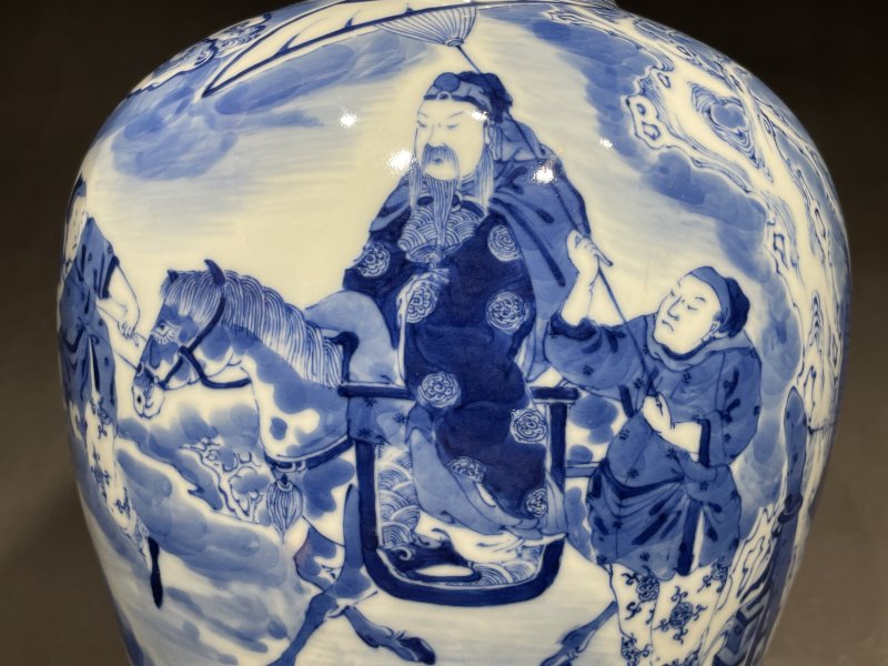 清宣统 青花踏雪寻梅梅瓶 - 图7