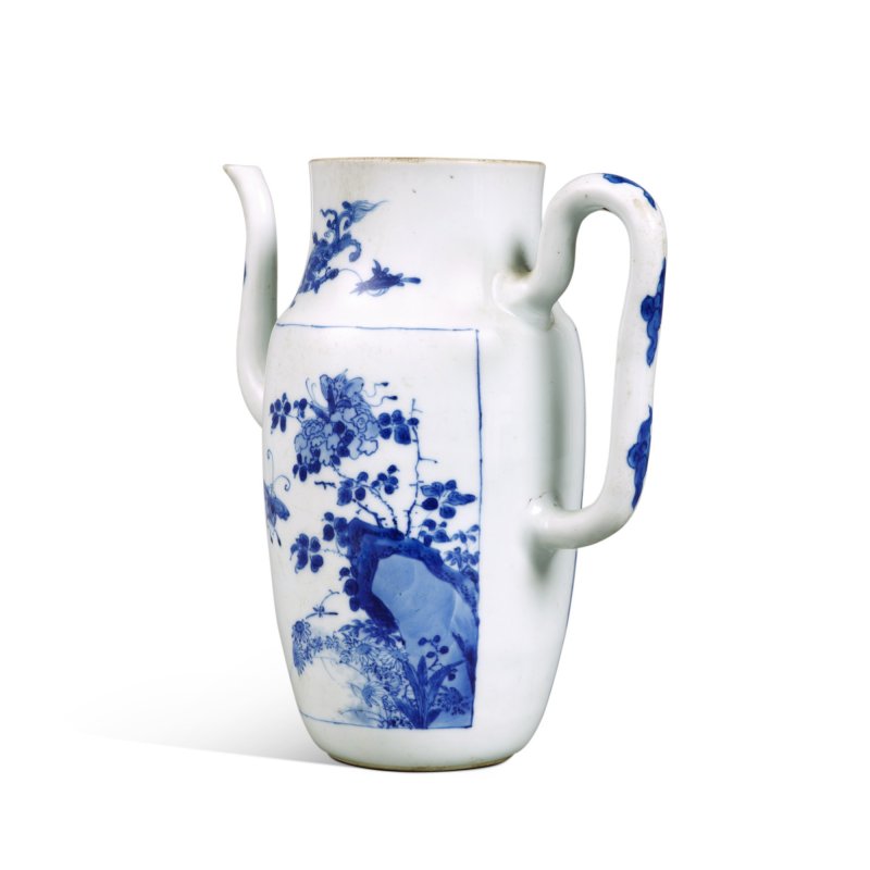 清康熙 青花開光錦堂富貴花蝶圖執壺 - 图3